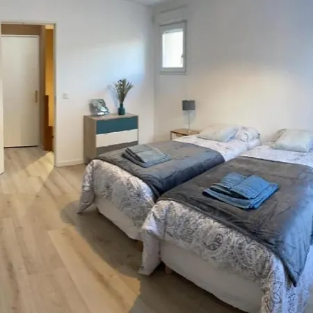 Maison Agreable Et Spacieuse Aux Portes De Paris Et Du Metro Apartment *
